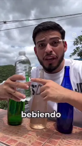 A post by @danielfez on TikTok caption: El agua tiene superpoderes #humor #parati #tiktokyyo 