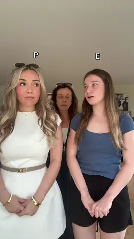 A post by @julesboringlife on TikTok caption: Leute schreibt mal Wörter mit W K, gibt es da überhaupt welche😭