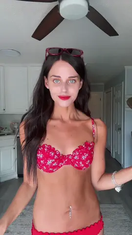 A post by @lydiahickman on TikTok caption: @𝐒𝐇𝐄𝐋𝐁𝐘 𝐀𝐍𝐍 recs never miss!! ❤️❤️❤️ @Kopari Beauty 