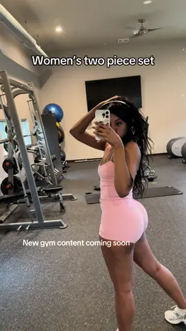A post by @shaneeceanyco on TikTok caption: So comfortable, stretchy and pretty. Wearing a size medium 🌸 #tiktokshop #tiktokmademebuyit #twopieceset 