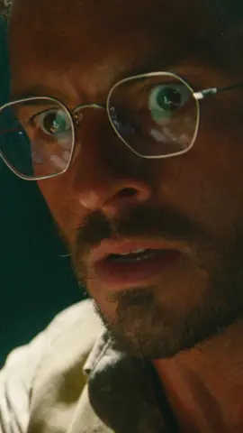 A post by @telemundo on TikTok caption: La misión más peligrosa. Sobrevivir será casi imposible. 💀 #JurassicWorldRebirth solo en cines el 2 de julio