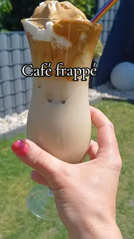 A post by @bosnien_cooking on TikTok caption: #cafefrappe 🧋 #cafefrappe #foodtrends #foodtrends #balkanfood #viralvideos #eiskalt 