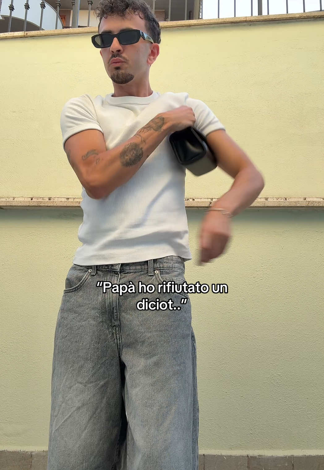 A post by @sasycacciatore on TikTok caption: Non infamare la family #signurinuniversitarie 