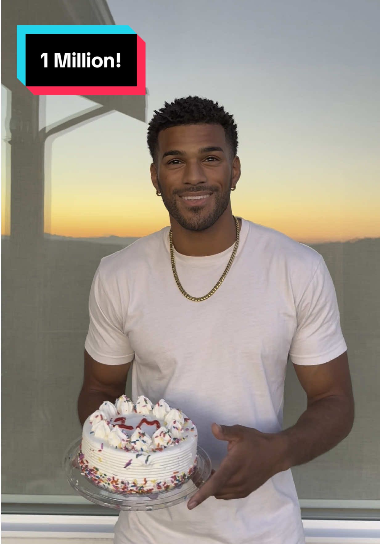 A post by @findjeremiah on TikTok caption: THANK YALL FOR 1 MILLION ❤️❤️ GOD DIDDD!! Peep the end 😭 @AshMacBro killed it while I was in the Villa! Just set up subscriptions as well 🔥 #loveislandusa #yapping #grateful #loveyall #blessed #loveislandjeremiah 