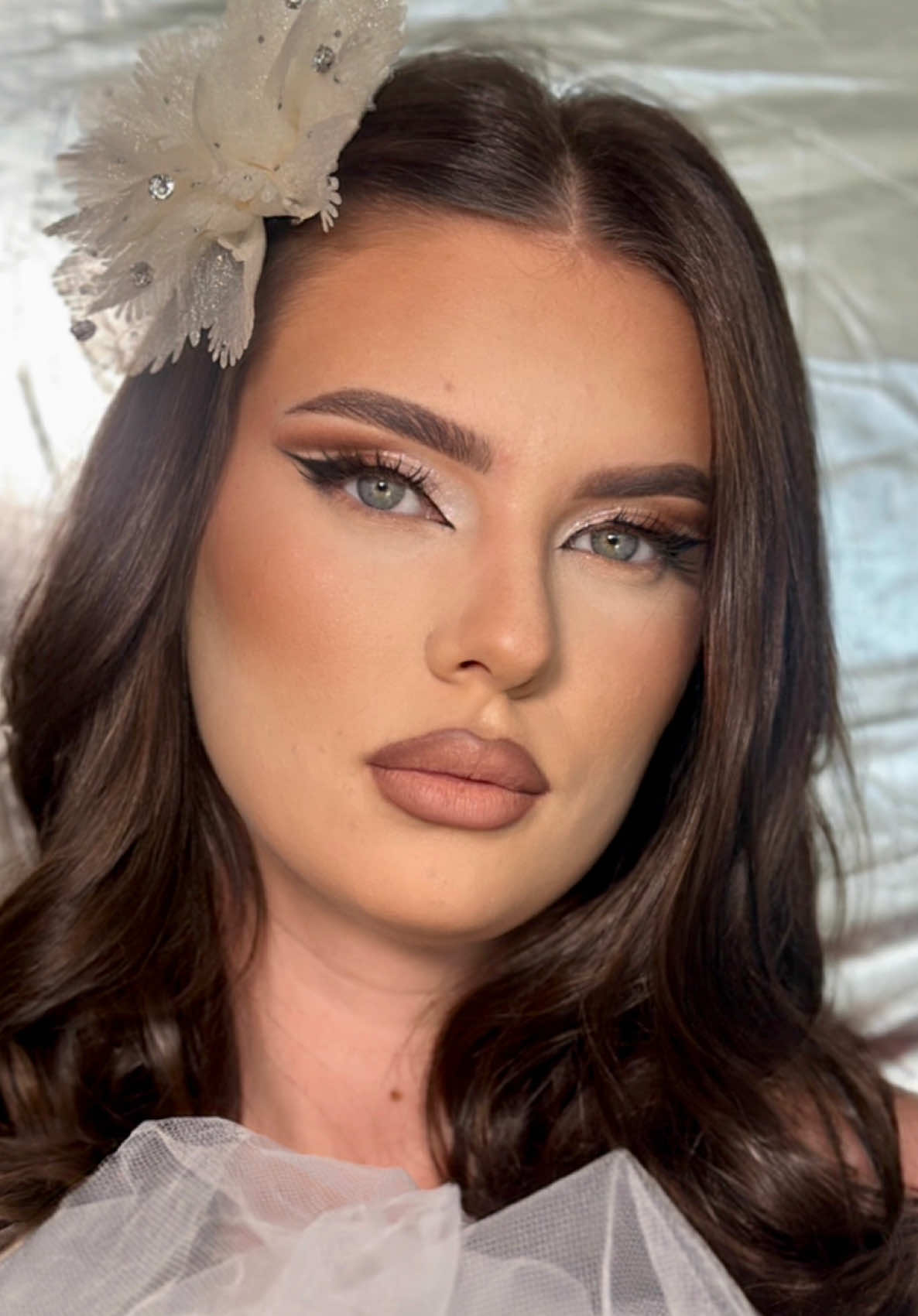 A post by @cristinadm71 on TikTok caption: 📍Sibiu 📘Pentru programări >mesaj privat  #makeup #makeupartist #makeupsibiu #makeuptransformation #fy #fyp #foruyou #foryoupagе #beauty #viral #beauty 