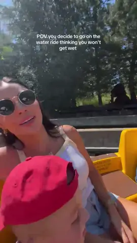 A post by @courtneyycahoon on TikTok caption: No bc why would I think you wouldn't get DRENCHED on a water ride 💀💀