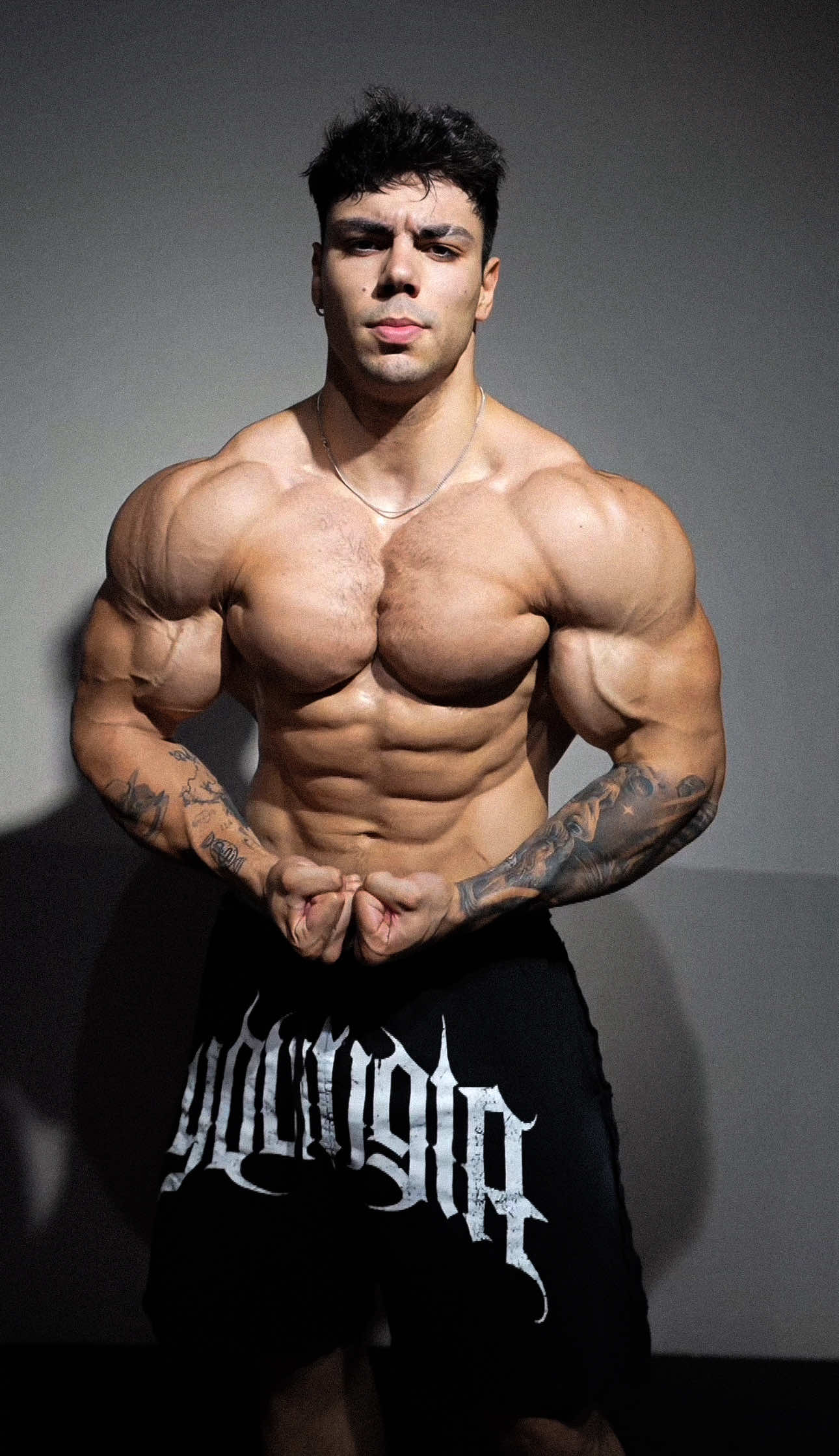 A post by @andoonig on TikTok caption: Disfruta del proceso #gym #Fitness 