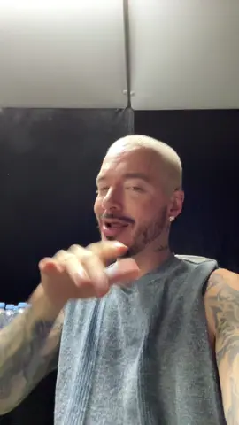 A post by @jbalvin on TikTok caption: Noventa !!!! Mañana amo esta canción espero la disfruten demasiado los amo !!