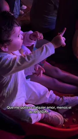A post by @carolcastromx on TikTok caption: 😍❤️‍🩹❤️‍🩹❤️‍🩹