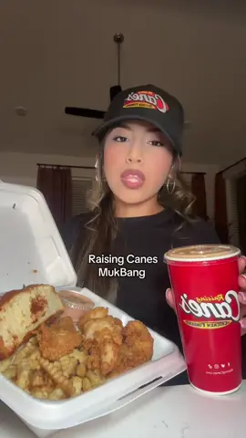A post by @krissleos on TikTok caption: My shayyllaaaaa ❤️ #mukbang #raisingcanes #food #mukbangasmr #foryoupage #fastfood #asmr 
