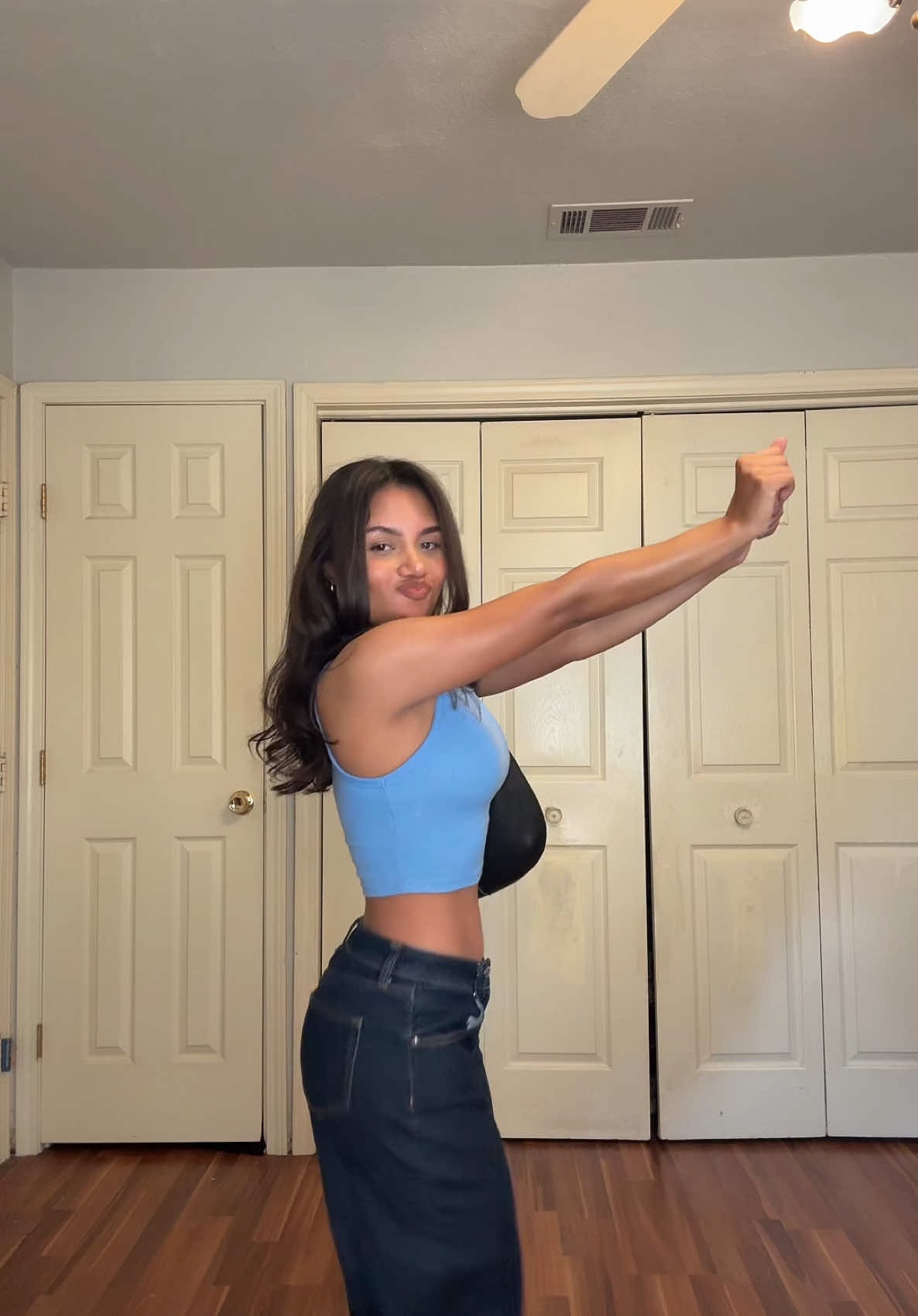 A post by @itsauraaaa on TikTok caption: summa summaaaa