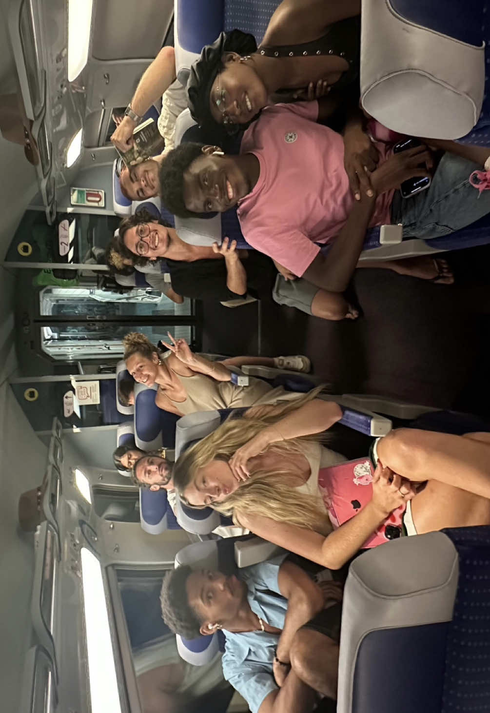 A post by @emmaaamusic_ on TikTok caption: on est en jeune intermittent depuis 17h00 jvais tomber par terre 😵‍💫  #sncf #incendie #humour #maisjerigolepas #jet2holidays #trend #fypシ゚ #pourtoiii 