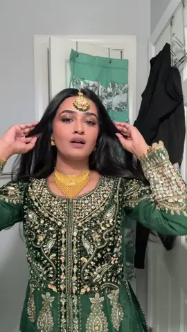 A post by @queenhoneyfaa on TikTok caption: #wedding #fyp #amayaloveisland #trending 