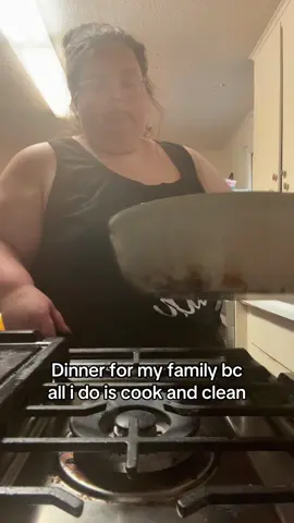 A post by @alexbabii97 on TikTok caption: Dinner! Burgers and fries, 💖 #dinner #cookdinnerwithme #cookwithme #cooking #cookingvideos #cookingdinner 