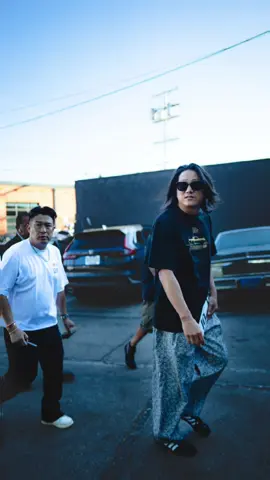 A post by @julio_nyc on TikTok caption: “La vida es simple... tomas decisiones y no miras atrás.” — Han (Tokyo Drift) 👊🏽 Gracias por la inspiración, leyenda. #TokyoDriftVibes #SungKang #HanLives #JDM Gracias @Eddie por invitarme bro #CapCut 