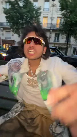 A post by @jesusortizpaz on TikTok caption: Sin chingarme a nadie 🕊️