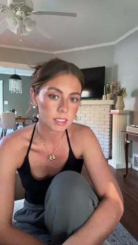 A post by @mshellly on TikTok caption: GIUYS comment section RN #truecrimetok #truecrime #truecrimecommunity #crimetiktok #StoryTime #truecrimepodcast #netflix #truecrimestoryteller #foryoupage #austinharrouff