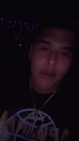 A post by @es.dany.ome1 on TikTok caption: Búscala en YouTube arre con la que barre 