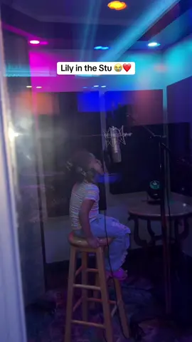 A post by @toniromitimusic on TikTok caption: So much fun today with @JayUncut Lily said stay hydrated!! 😭😭❤️❤️ shes so amazing 