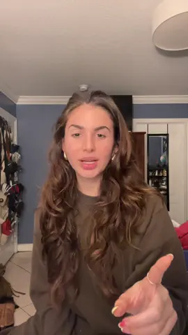 A post by @purplereign77 on TikTok caption: yeahhh.. I don’t like how all the girls are ganging up against Huda now.. love island 🏝️ ep.26