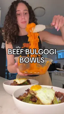 A post by @fitwsis on TikTok caption: Beef Bulgogi Bowls 🍚 this was SO good and so easy to make its about to be my new weekly dinner🔥 #beefbulgogi #traderjoes #easydinner #healthydinner #platemydinner #platemyfood 