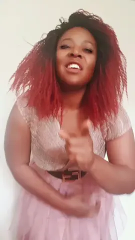 A post by @labombecamerofficiel on TikTok caption: #chicetglams27 #labombecamer #laguerta 