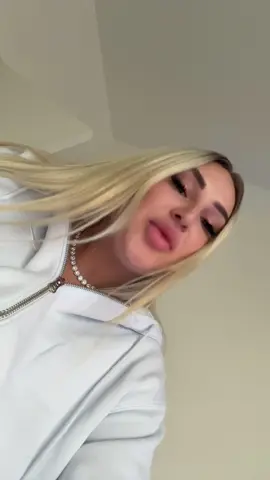 A post by @anneanyta8 on TikTok