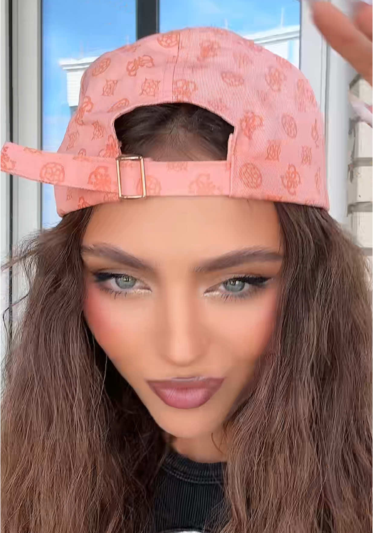 A post by @vanistrimer on TikTok caption: Bing bong 🔫