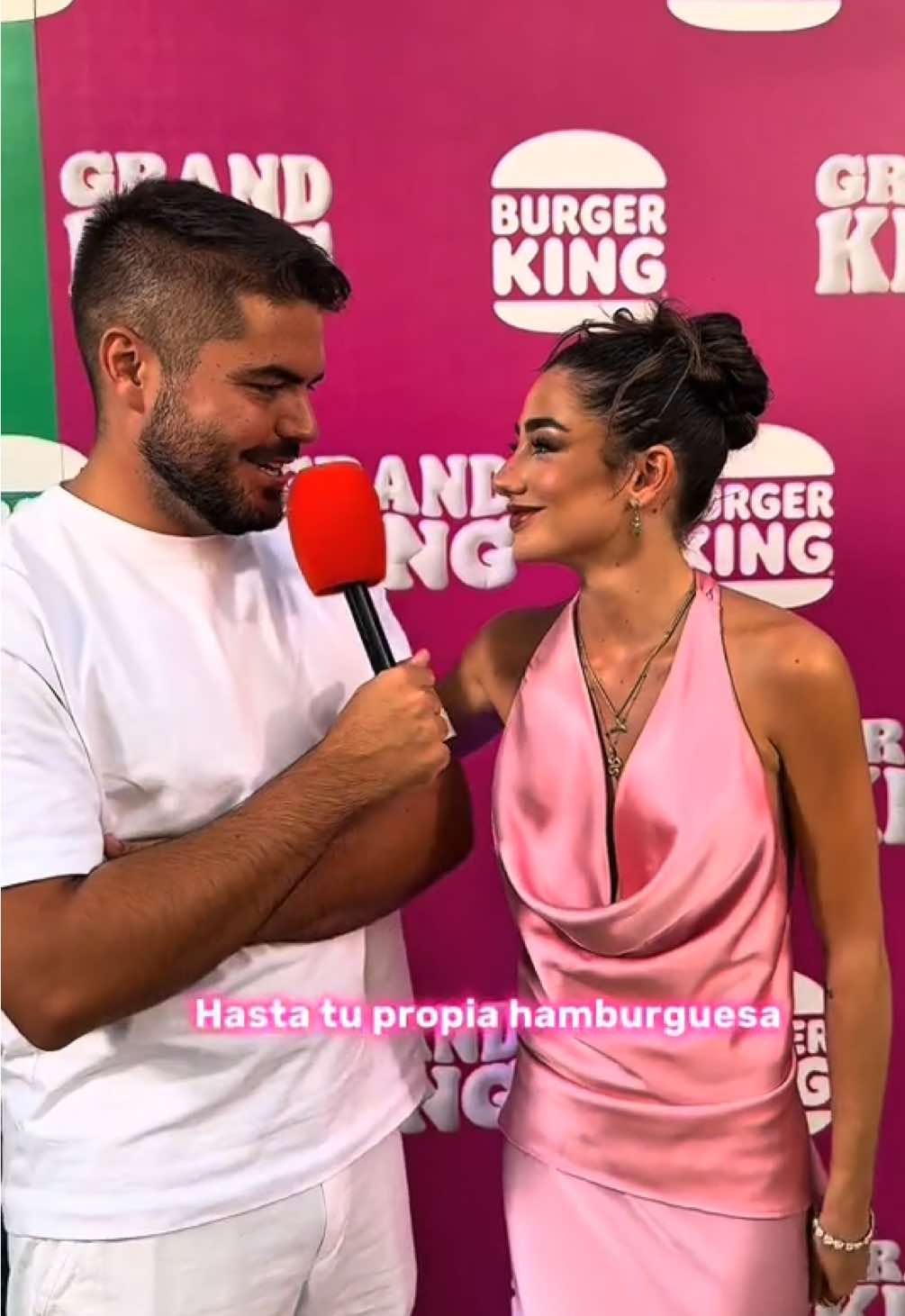 A post by @abelplanelles on TikTok caption: Del otro dia en el eventazo de Burguer King con 4 reyes @Burger King España 