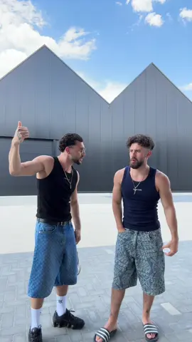 A post by @berdox024 on TikTok caption: Murda abi nasil olmuş? 😆 @Murda #kalinbrothers 