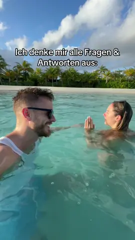 A post by @julienco on TikTok caption: Sie hat mich oft genug geprankt 😂😂😂 @palinamin 🩷