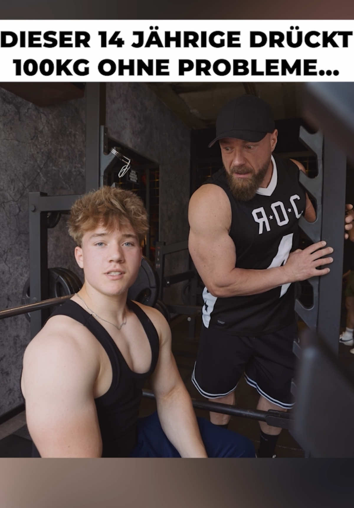 A post by @johannes_luckas on TikTok caption: Ich hab ja schon ne Menge gesehen, aber das ist wirklich außergewöhnlich! Ich war so stolz als ich mit 18 Jahren endlich das 1. Mal 100kg ein Mal geschafft habe. Kann mich noch genau erinnern. Und er drückt mit 14 Jahren bereits 130kg😱 @jasper__calli 