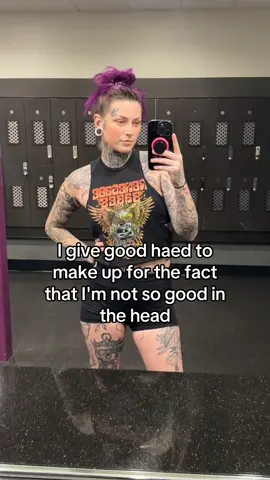 A post by @666spider_teeth on TikTok caption: Gym fit 💅 #spiderlegs #relatable #gymtok #gym #relatable #trending #bluecollar #witchtok #yallternative #biker #foryoupage #fyp #dfyne 