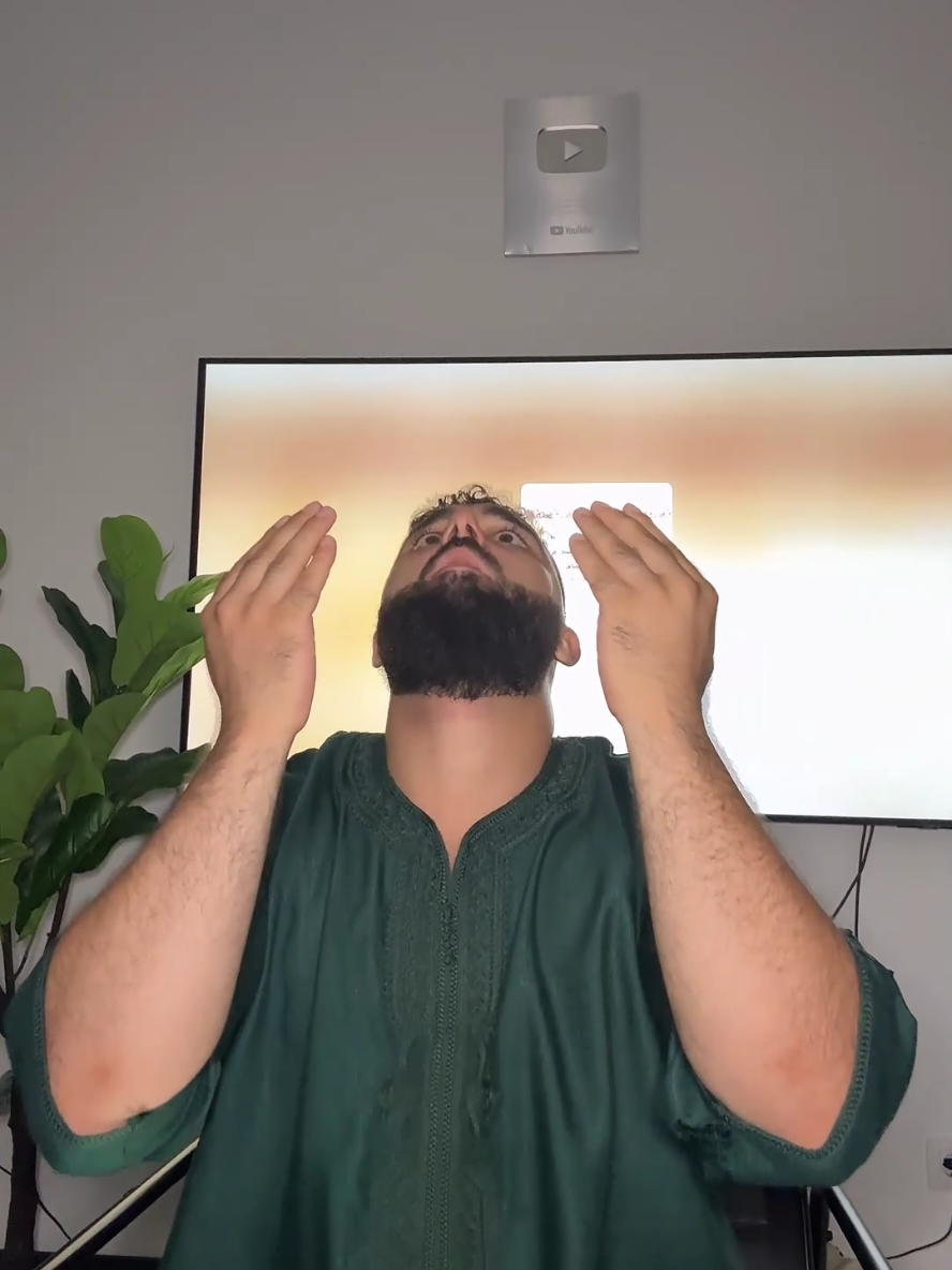 A post by @abdeentube on TikTok caption: Allahu Akbar! Hero @Abyequi  from UAE Sponsors 30 Students at AbdeensAcademy.com😱 Last night was LEGENDARY! During my live session, the hero, legend, and lion Abo Bukr from the UAE joined in and sponsored 30 students who couldn’t afford the monthly €25 fee. These students will now memorize the Qur'an every month at AbdeensAcademy – completely free!  #tiktok #trending #viral #follow #share #quran #abdeen #AbdeensAcademy #1000Hafidh #SponsorAStudent #QuranProject #SadaqahJariyah #QuranMemorization #DonateNow #Abdeen1000Hafidh #tiktoklive #livehighlights 