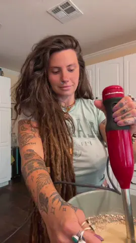 A post by @indiflwrx on TikTok caption: you’re not from br if you don’t know all these 🙅🏻‍♀️ #fyp #batonrouge 