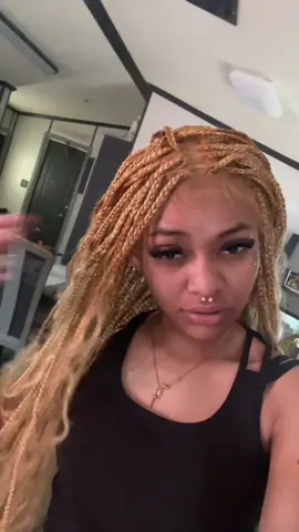 A post by @hearts4maraaaa on TikTok caption: 😹man i was inna rush #fypage #blowthisup #trending #braidedwig 