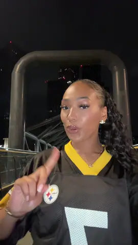 A post by @zoebaptistee on TikTok caption: dc @Pressure 🅿️ 