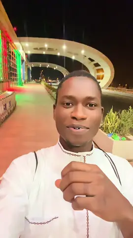 A post by @pa_assane_senegal on TikTok caption: Bien arrivé à la Mecque 🕋❤️🤩🥰 avec @Makkiyoon Travel #senegal #islam #muslim 