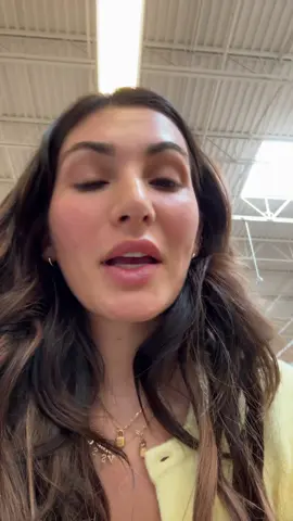 A post by @randdyyll on TikTok