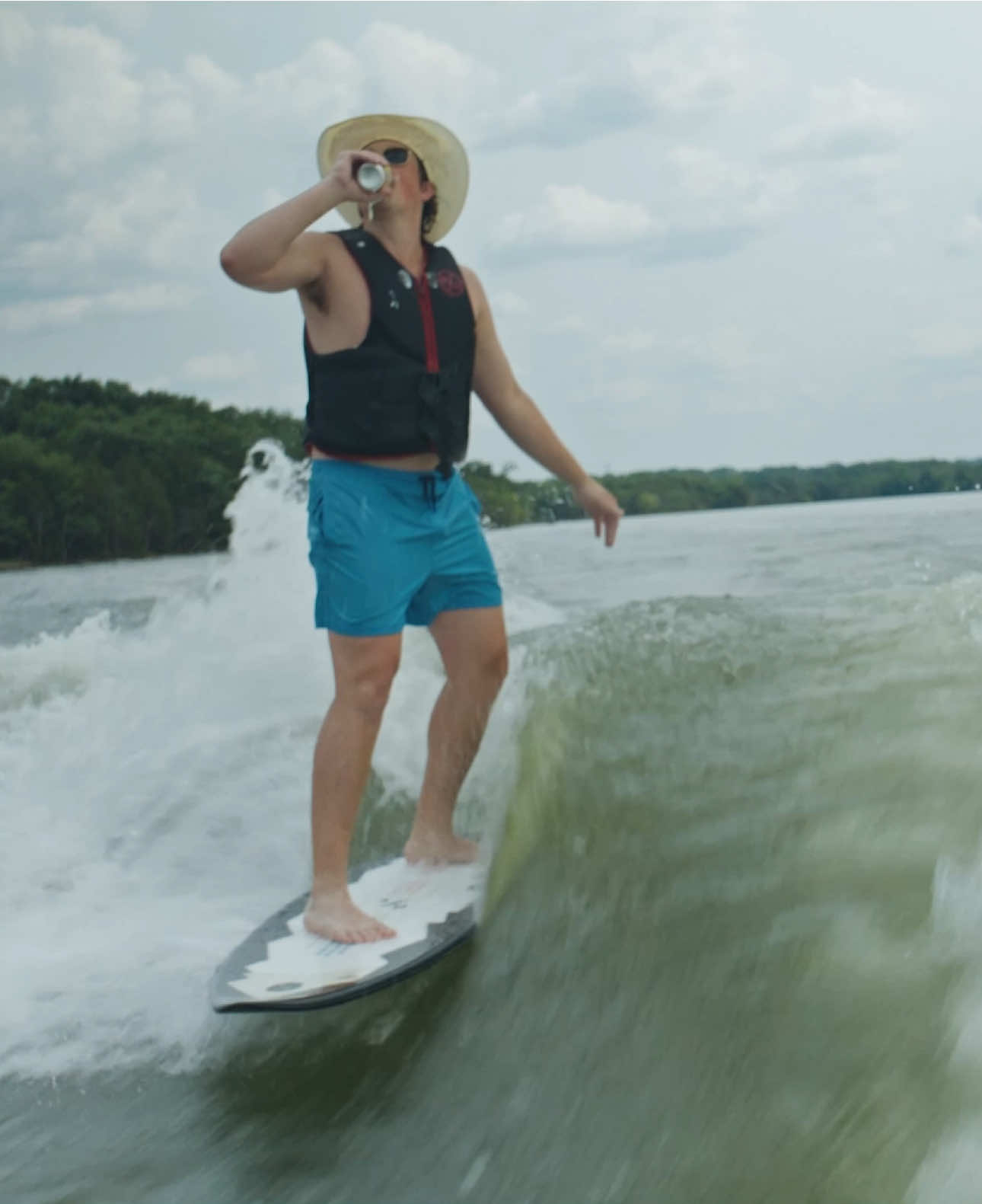 A post by @zachtop on TikTok caption: If you’re looking for good times, watch the full video. If you’re looking for tan lines, go lay in the sun. If you’re looking for both, come find me on the lake  #classiccountry #countrymusic 