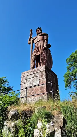 A post by @tartan_viking on TikTok caption: Where's Wallace? The Scottish Borders, that's where! #TartanVikingTours #WilliamWallace #VisitScotland 