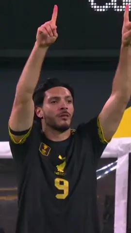 A post by @tudnoficial on TikTok caption: 🔥 ¡Se viene un partidazo entre la H y el Tri! 🇭🇳🆚🇲🇽 📺 Recuerda que el camino de #MéxicoPorLaCopa 🇲🇽 y TODA la #CopaOro se vive en tu #VeranoFutbolero a través de VIX y TUDN 🤩