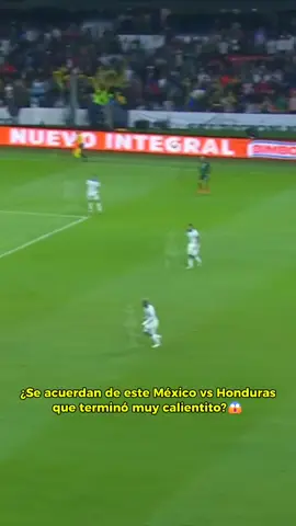A post by @tudnoficial on TikTok caption: ¡Hoy México y Honduras se volverán a ver las caras, pero ahora en Copa Oro! 😱 Qué partidazo nos espera  📺 Recuerda que TODA la #CopaOro se vive en tu #VeranoFutbolero a través de VIX 🤩