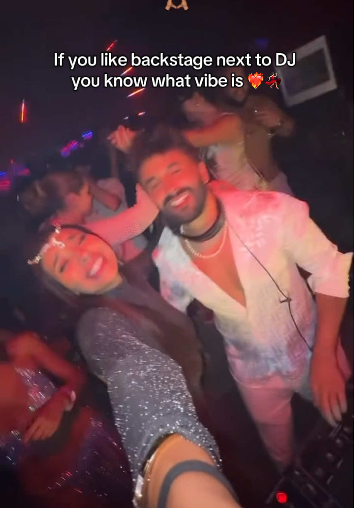 A post by @johnelleofc on TikTok caption: You know ❤️‍🔥❤️‍🔥❤️‍🔥 #summervibe #johnelle #summer25 #NewMusic 