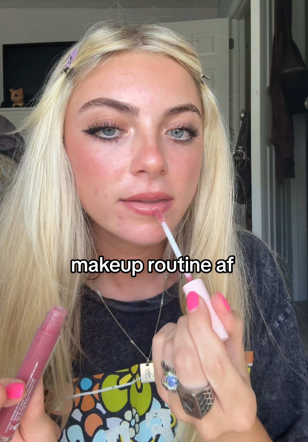A post by @brielleybelly123 on TikTok caption: Makeup routine & fav song atm  @urban decay @ColourPop Cosmetics @maccosmetics @Anastasia Beverly Hills @Morphe Cosmetics @L’Oréal Paris @loréal paris usa @Rare Beauty @Fenty Beauty 