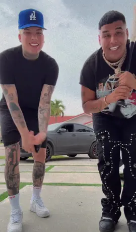 A post by @es.dany.ome1 on TikTok caption: Mañana 3 de la tarde arre con la que barre en la calle ok ♥️ los amoo