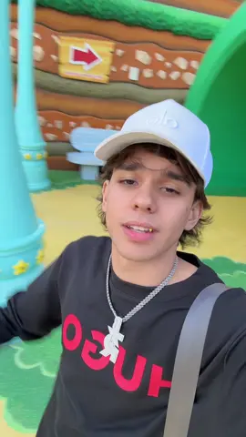 A post by @marcos.villalobosag on TikTok caption: 👀