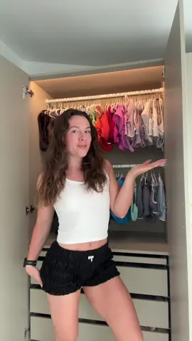 A post by @alicuizz on TikTok caption: je vous fais confiance et je rigole même pas