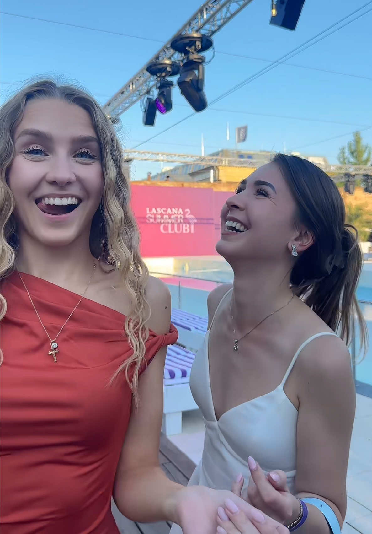 A post by @typischkassii on TikTok caption: Grrr @chanti 💛