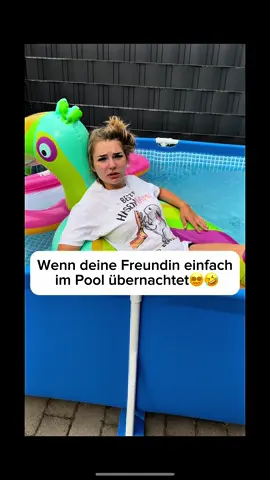A post by @manja_faiez on TikTok caption: Wie würdet ihr reagieren?🤣🥵#fyp #foryouupage ##typischfrau #typischmann #nomobbing #justtfgorfun#couplecomedy #funnyvideos#fypシ #fypage #fürdich #goviral #viralvideo #viraltiktok#nehmtesmithumor
